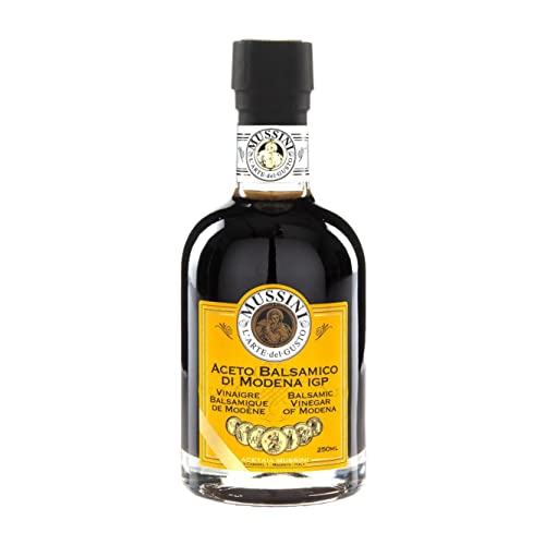 Mussini Aceto Balsamico Di Modena IGP - IL DENSO 12 Jahre - 5 Goldmedaillen - 250ml - Preisgekrönt aus der Modena Region Emilia-Romagna - Handwerklich in 12 unterschiedlichen Holzfässern-Arten gereift