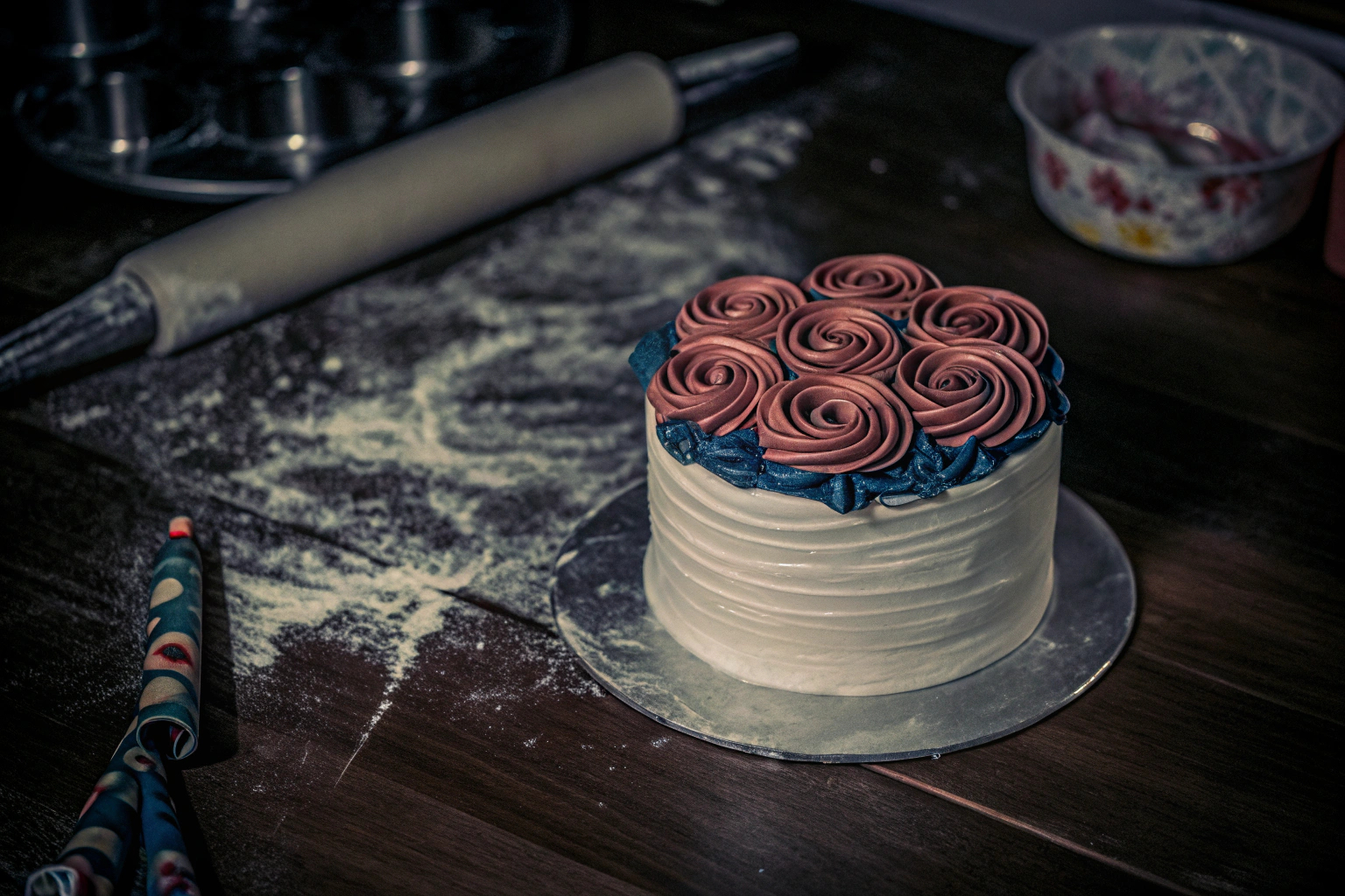 Torte dekorieren mit Spritzbeutel