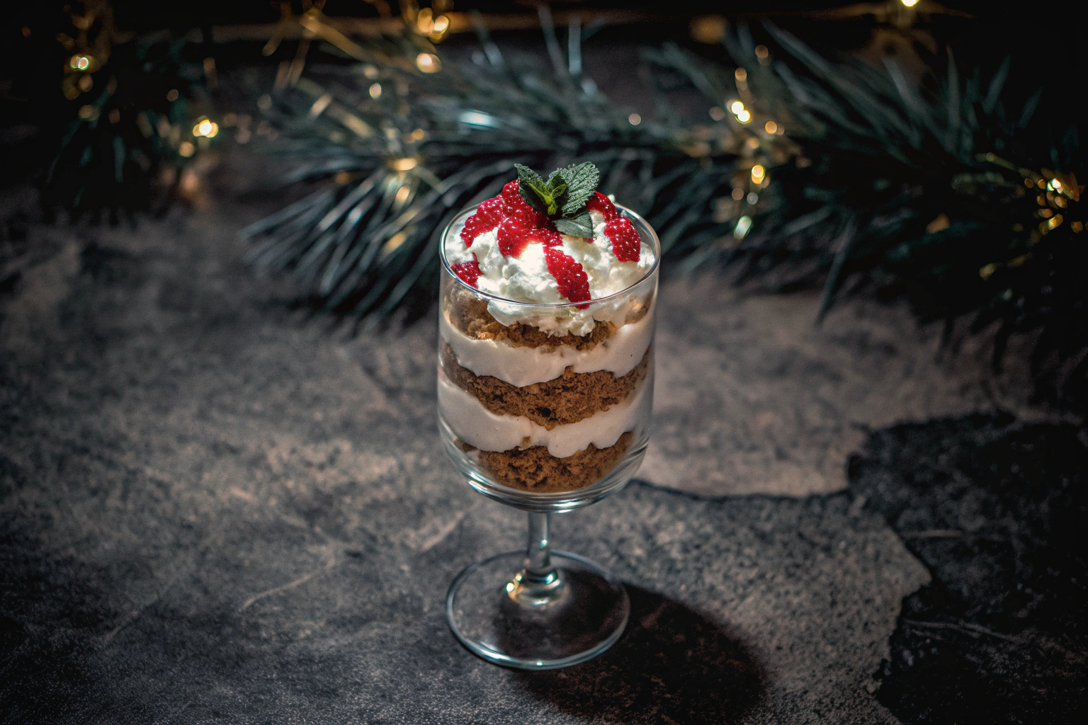 Schichtdessert im Glas