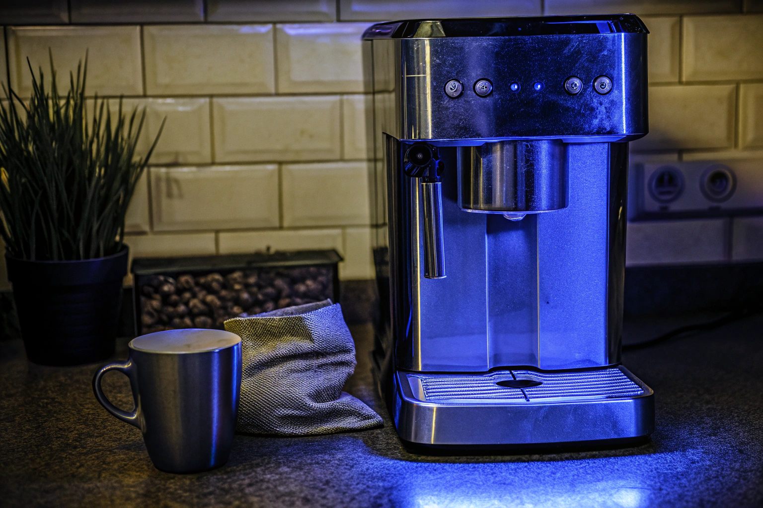 Kaffeevollautomat in der Küche