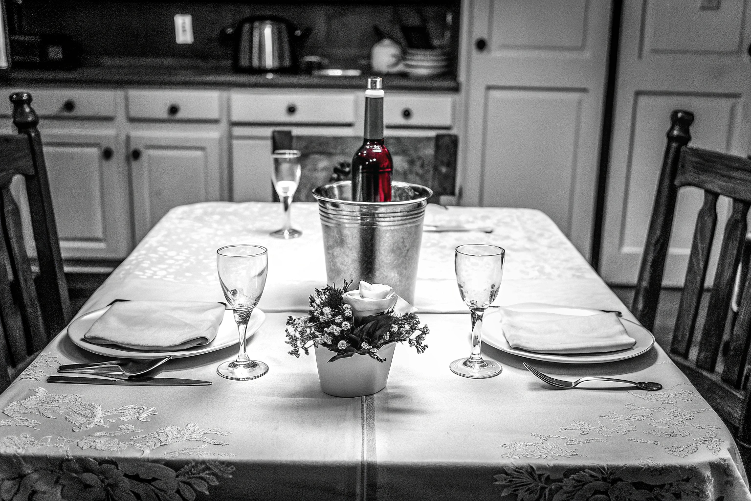 Romantisch gedeckter Tisch