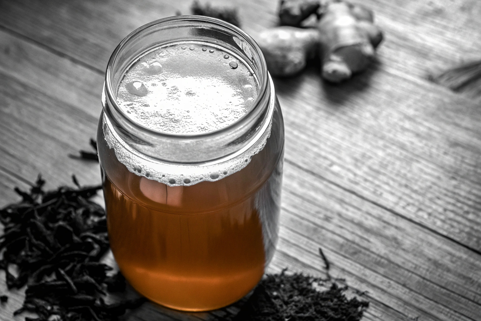 Selbstgemachter Kombucha mit SCOBY