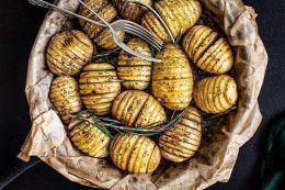 Ofenkartoffeln mit Kräuterquark
