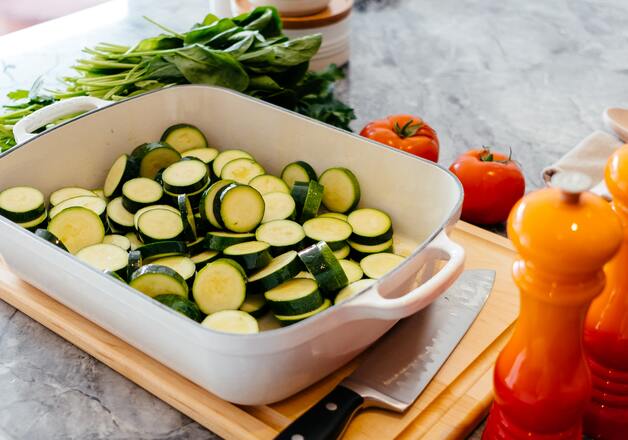 Mediterrane Gewürze zu Zucchini