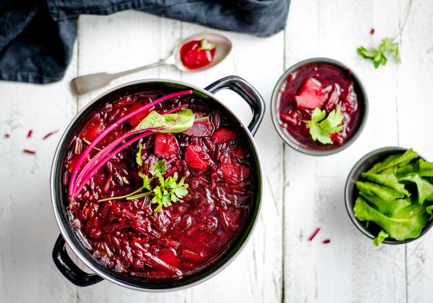 Selbstgemachte Rote Beete Suppe