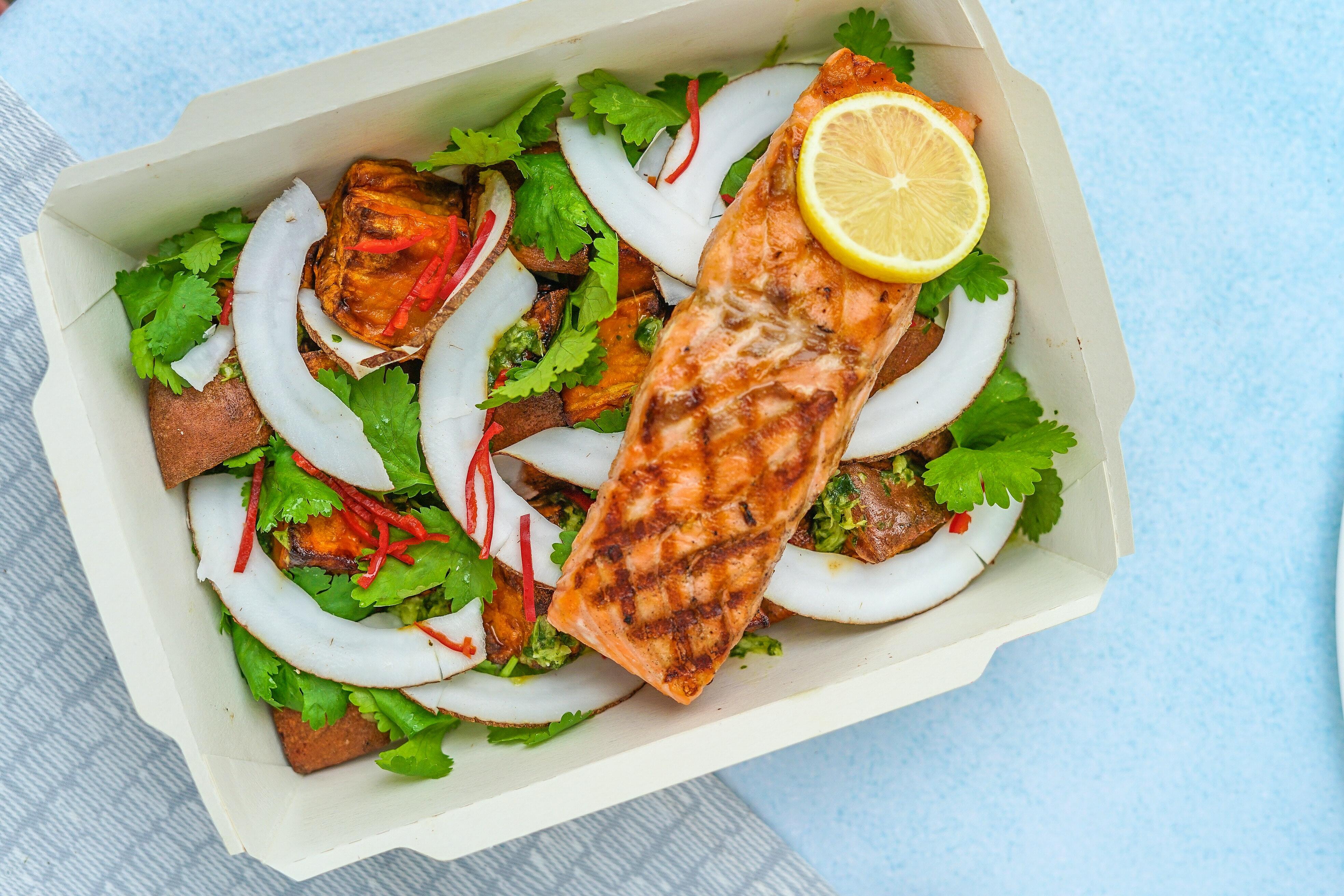 Lachs in Kokoshülle