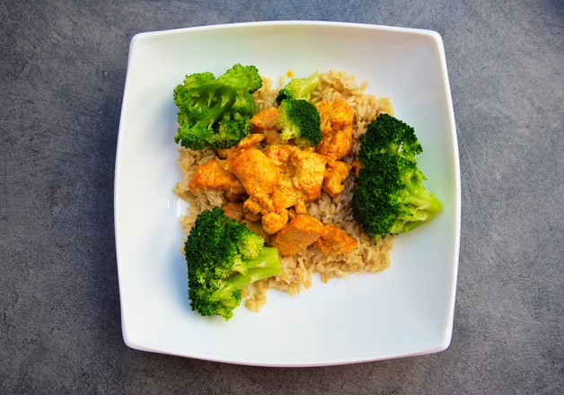 Gemüse-Reispfanne mit Hähnchen