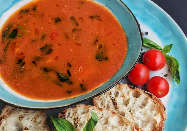 Feine Tomaten-Paprika-Suppe