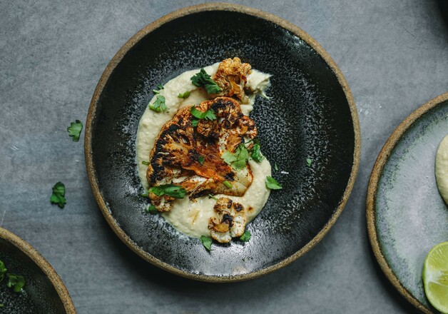 Arabisches Gericht mit Baharat Gewürz