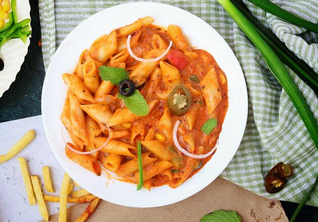 Penne mit Tomaten Basilikum Soße | Rezept | MEIN GENUSS