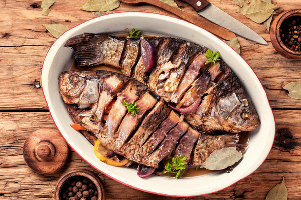 Weihnachtsmenü mit Fisch