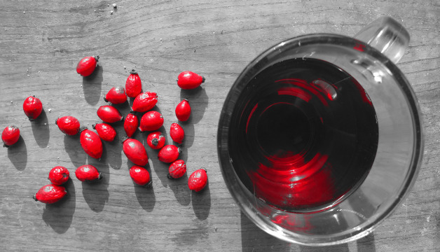 Hagebuttentee gegen Muskelkrämpfe