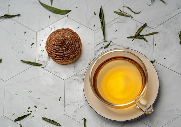 Eine Tasse Grüner Tee