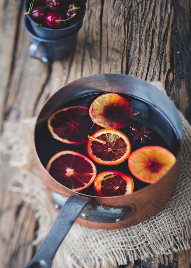 Glühwein zu Weihnachtsgebäck